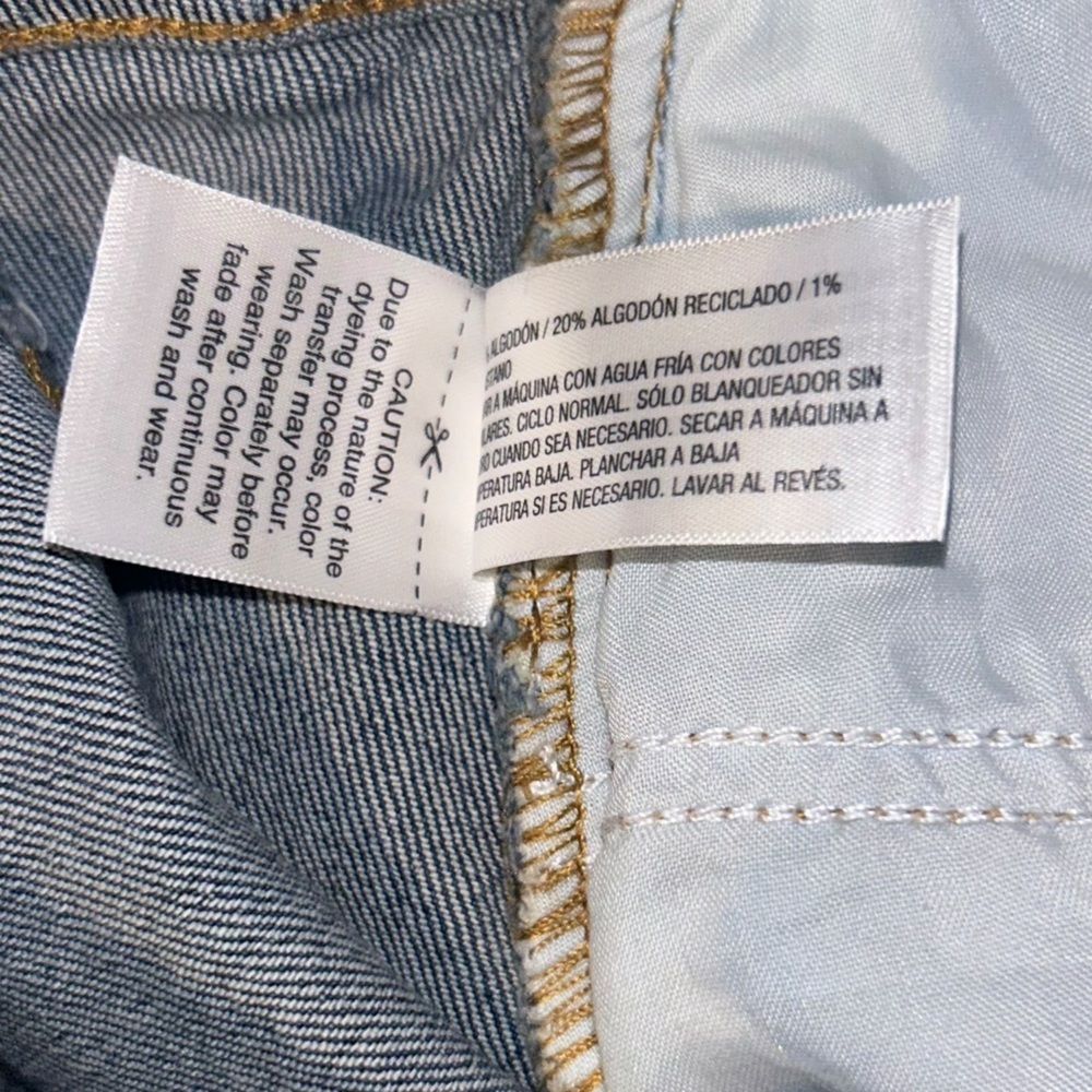 Wild‎ Fable High-Rise Rolled Cuff Shorts NWT Women’s 4/2.5” Inseam Medium Wash - Picture 8 of 9